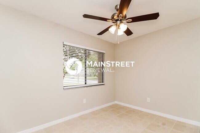 Building Photo - 4 Bedroom Pet-Friendly Home in LONGWOOD, F...