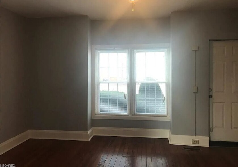 Building Photo - 15416 Waterloo Rd