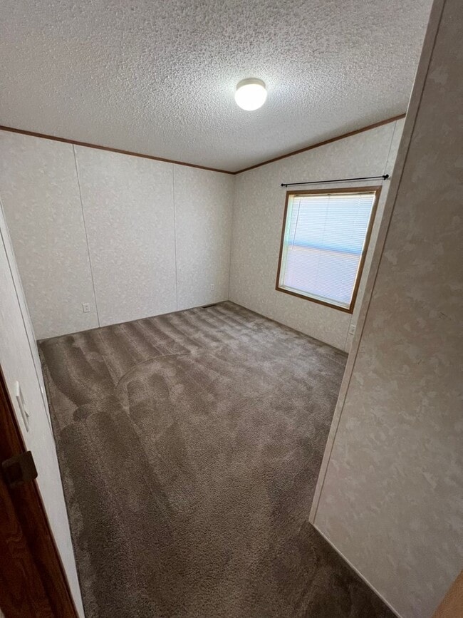 Building Photo - 3 Bedroom 2 Bath Modular Home with Many Amenities & Storage Shed