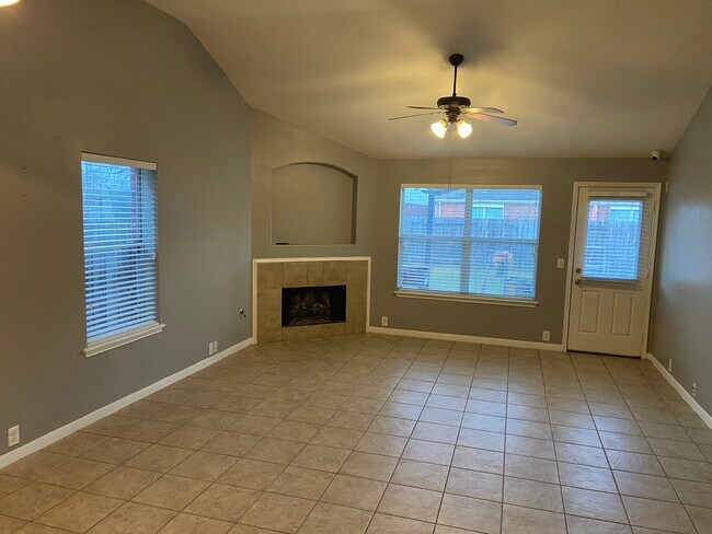 Building Photo - 16602 Grenada Falls Dr
