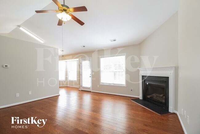 Building Photo - 4596 River Gate Dr