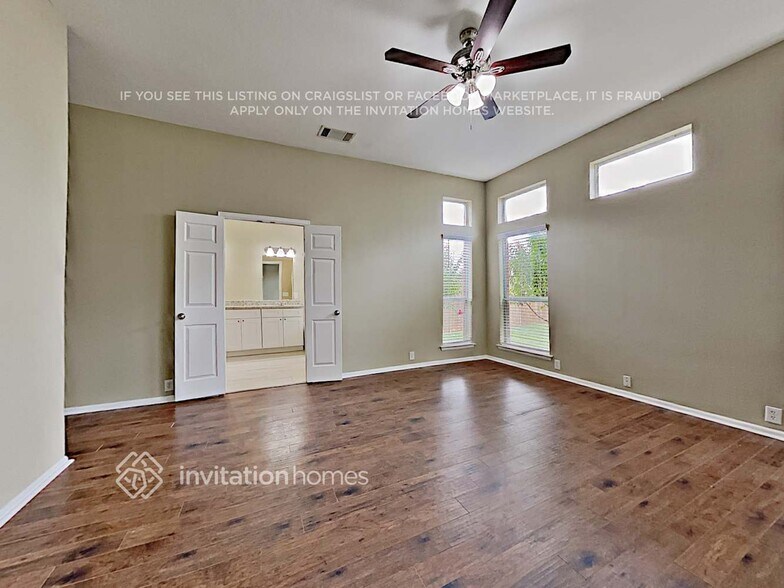 Building Photo - 2828 Thorncreek Ln