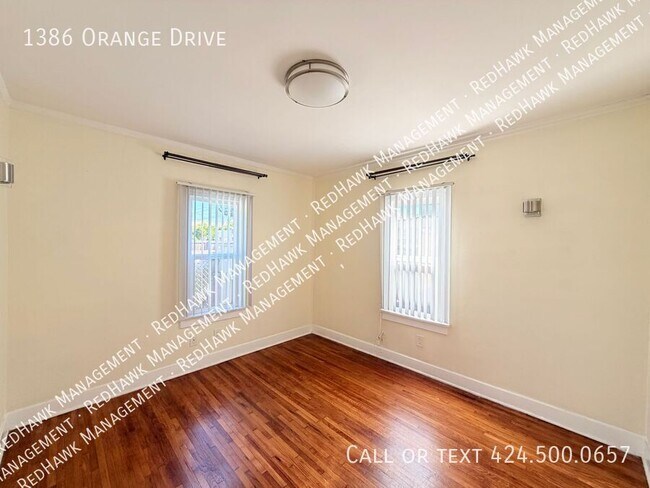 Building Photo - 1386 S Orange Dr