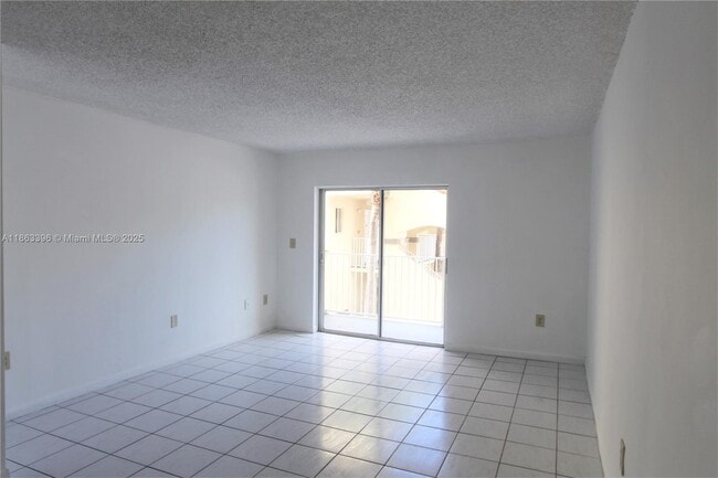 Building Photo - 2750 W 76th St