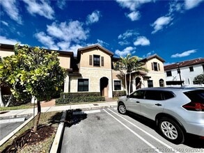 Building Photo - 10490 W 33rd Way