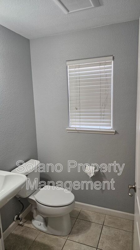 Building Photo - 8184 Carlisle Way