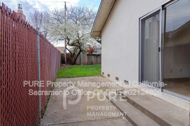 Building Photo - 9152 Cecile Way