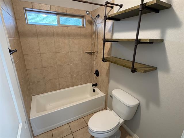 Building Photo - 5900 Shiner Dr