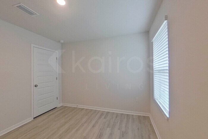 Building Photo - 118 Metalmark Dr