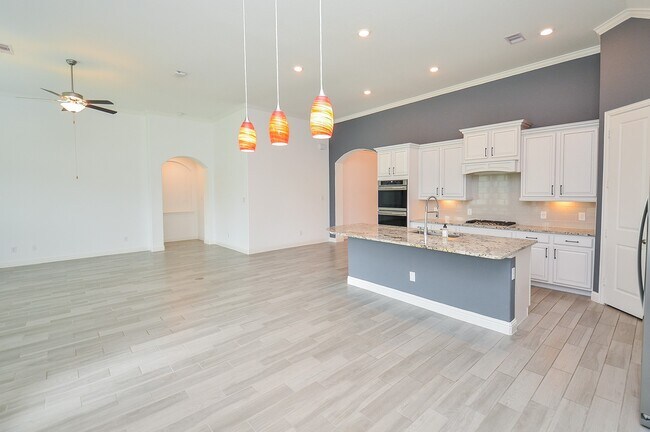 Building Photo - 6019 Verde Pl Ln
