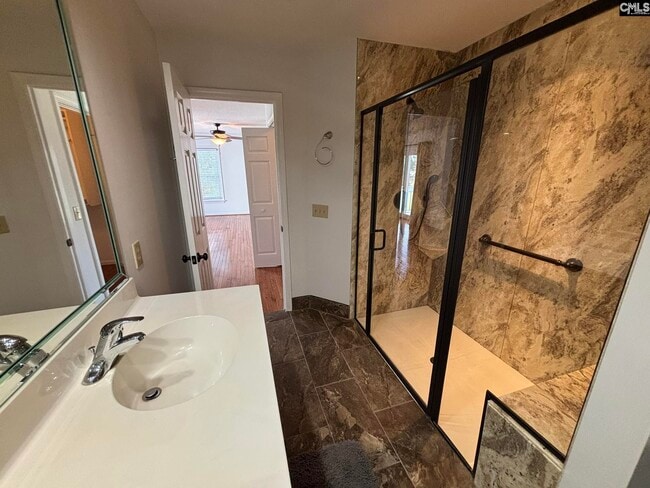 Building Photo - 221 Timberlake Dr