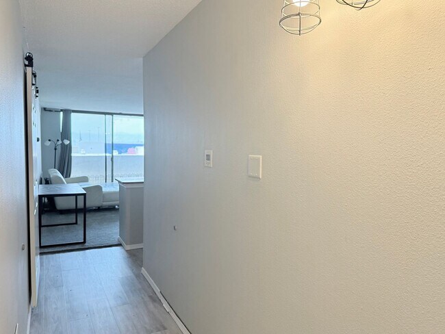 Building Photo - Furnished Downtown Denver Studio!  Minutes...