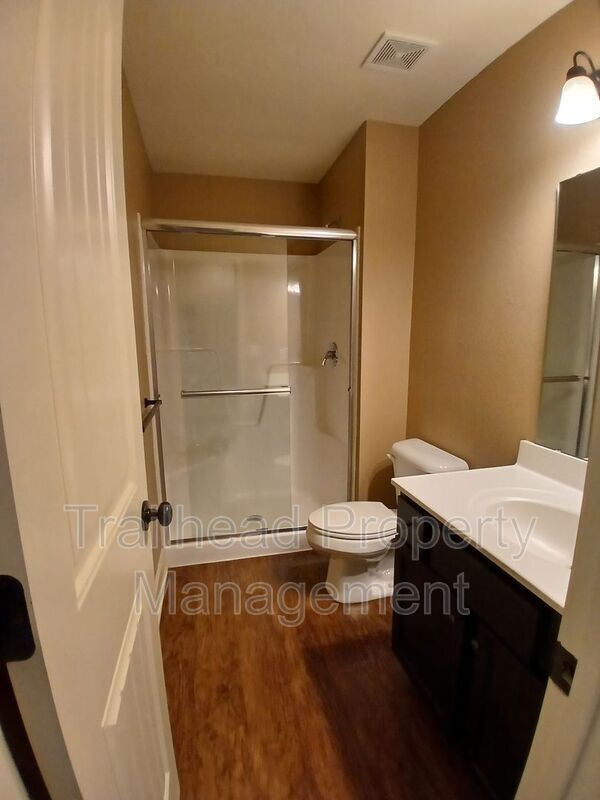 Building Photo - 21616 Westover Ct