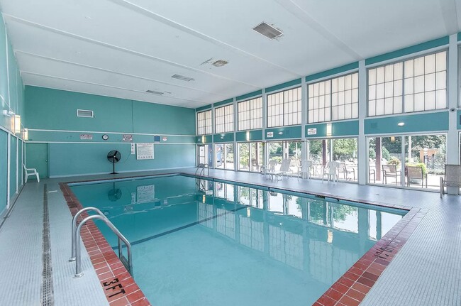 Indoor Pool - 2011 Viking Dr NW