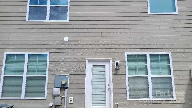 Building Photo - 1462 Bramble Way