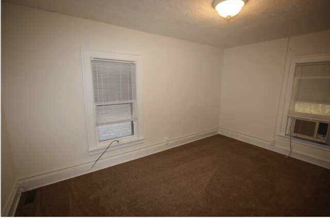 Building Photo - 725 Heywood Ave