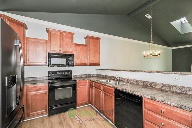 Building Photo - Wilmington - 2 Bdrm, 2 Bath, 2100 Sq Ft, Pet-Friendly