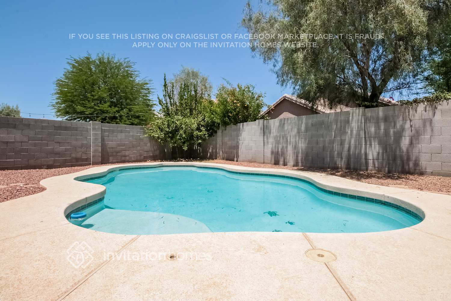 Building Photo - 8010 W Pima St