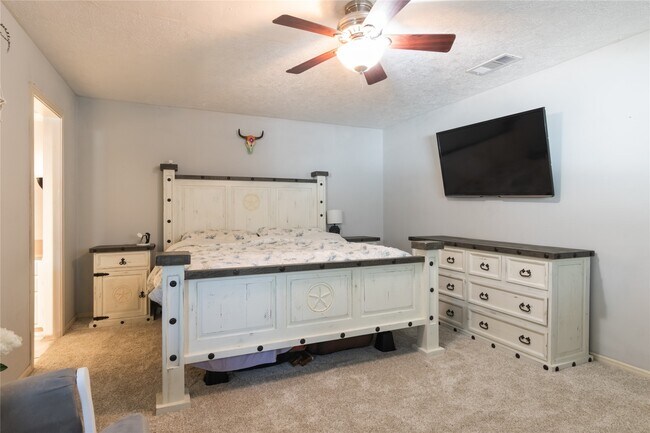 Building Photo - 13418 Paradise Valley Dr