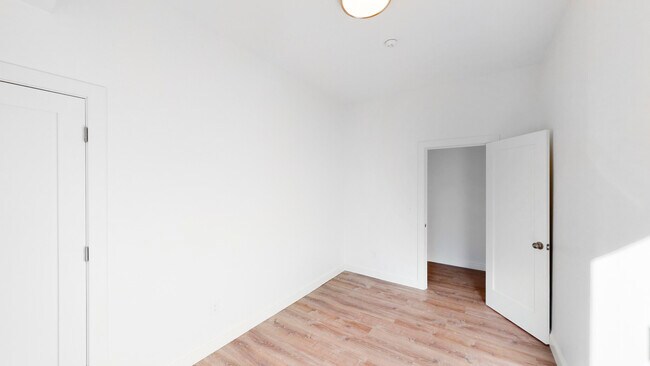 Building Photo - 303 Dudley St