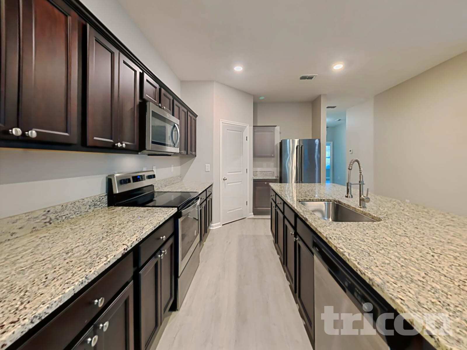 Building Photo - 16435 Winding Blossom Dr