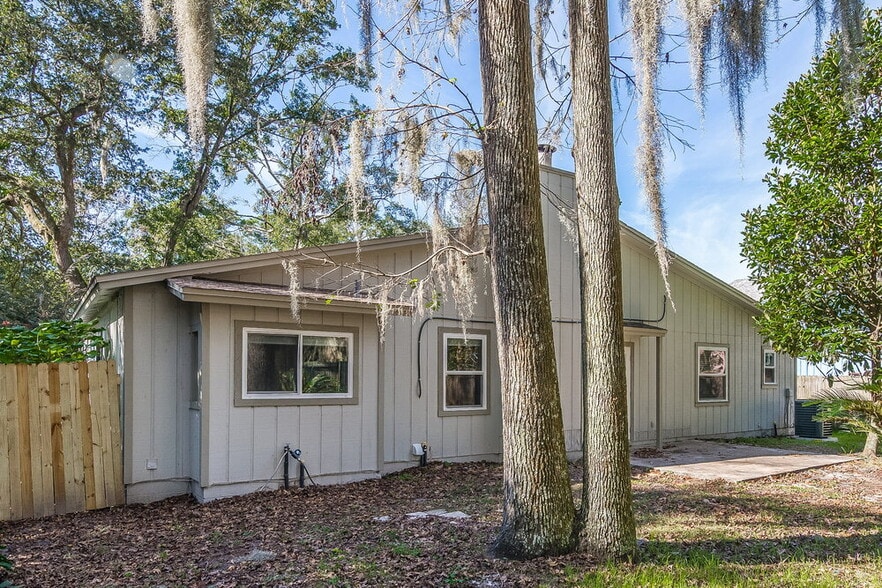 Building Photo - 11329 Rustic Wheel Ct