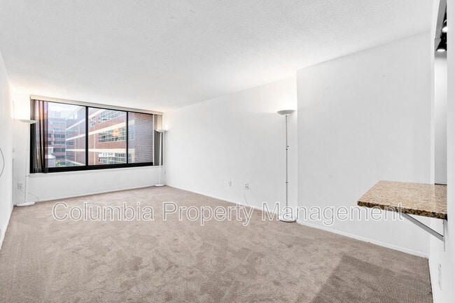 Building Photo - 1301 20th St NW