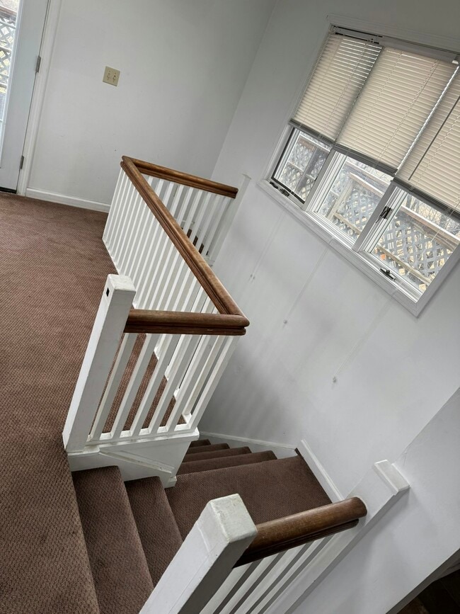 Building Photo - 5155 E Main Street Rd