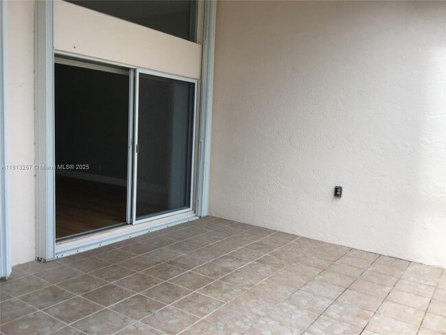 Building Photo - 175 Jones Creek Dr