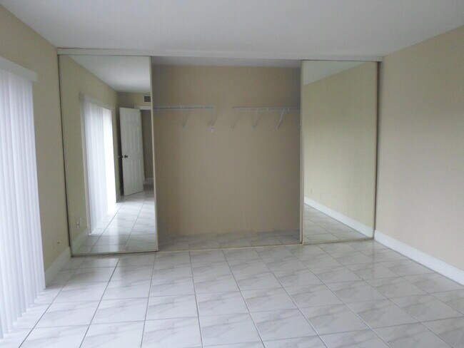 Building Photo - 1674 Forest Lakes Cir