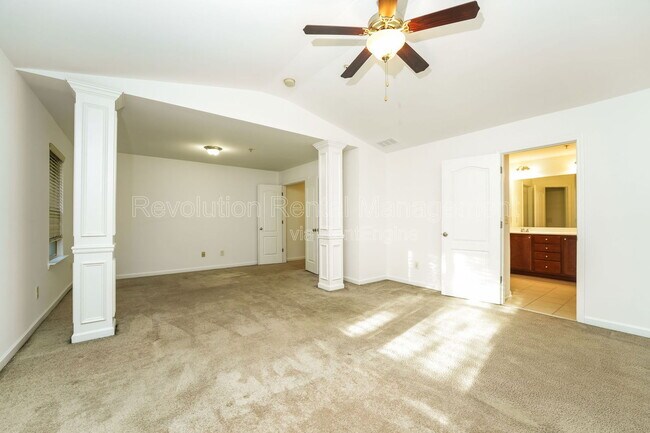 Building Photo - 3447 Desoto Rd