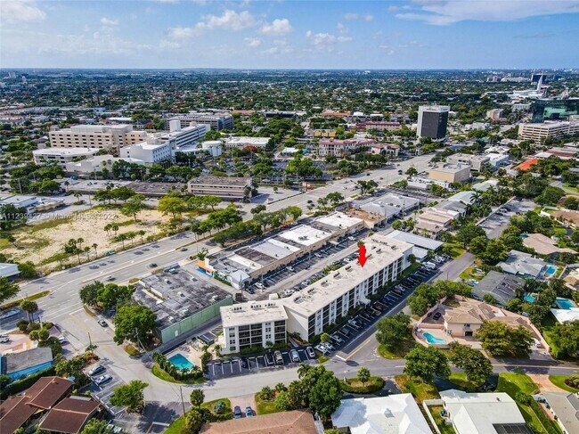 Building Photo - 4501 NE 21st Ave