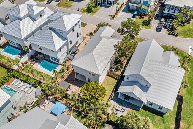 Building Photo - 56 Penelope St