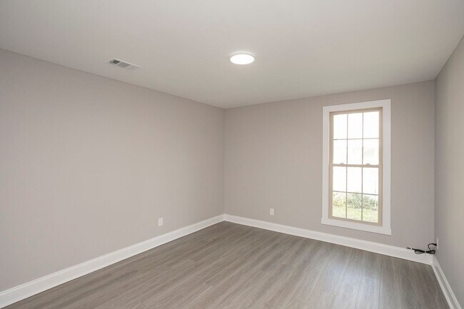 Building Photo - 1229 Berwick Trail