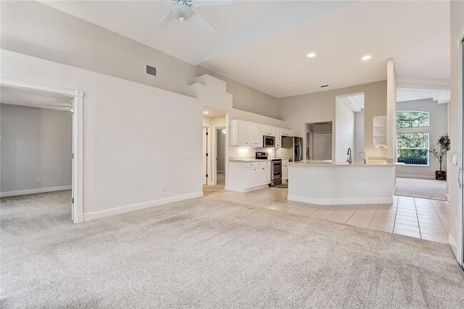 Building Photo - 16 Edgar Ln