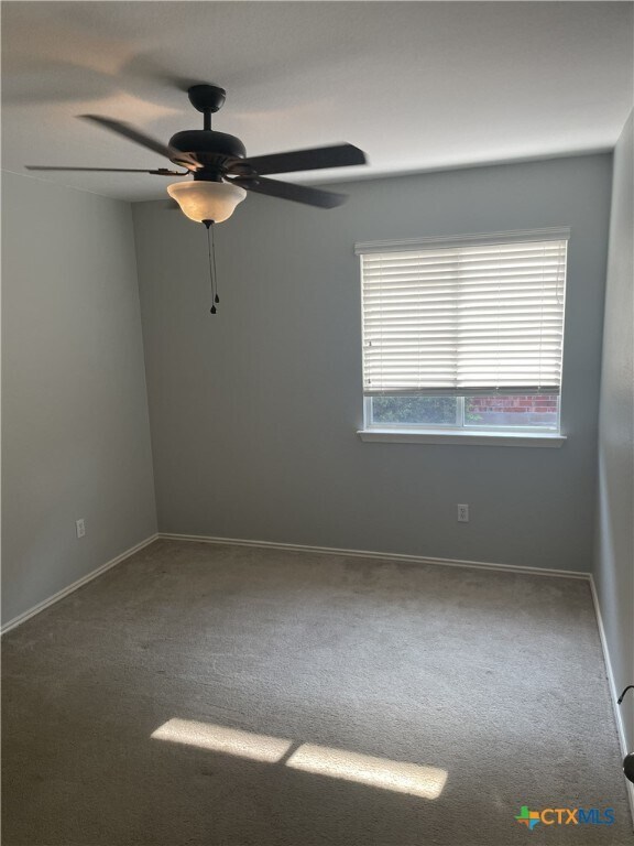 Building Photo - 3208 Clinton Pl