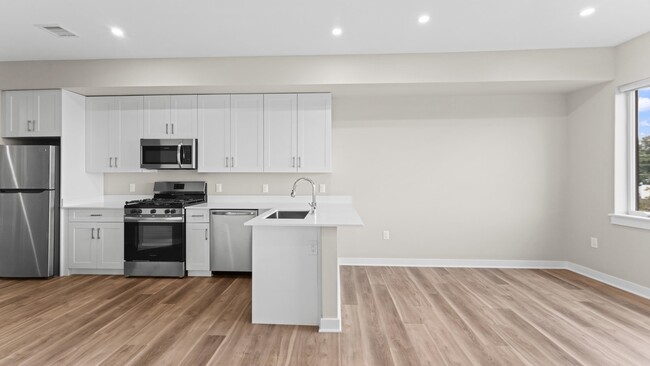 Building Photo - 475 Communipaw Ave
