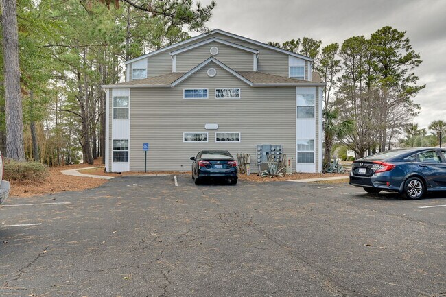 Building Photo - 140 Spanish Oak Dr
