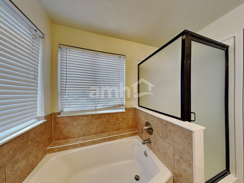 Building Photo - 4419 S 2750 W