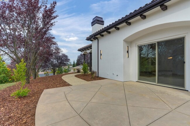 Building Photo - 12859 Austin Forest Cir