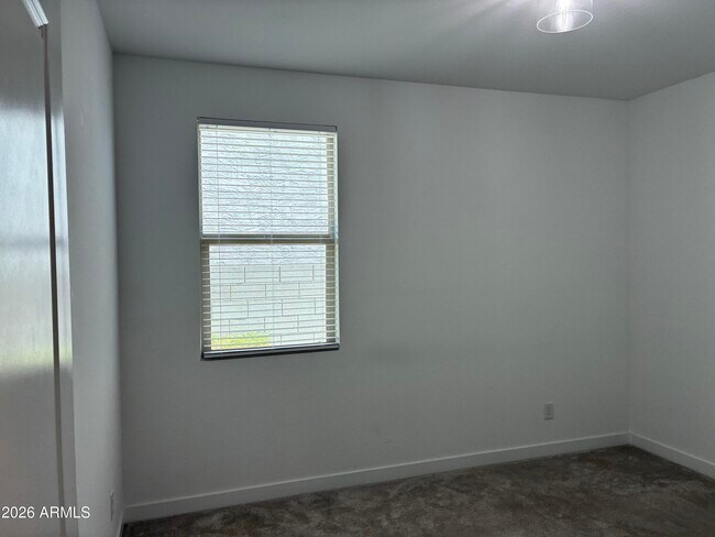 Building Photo - 17296 W Valentine St