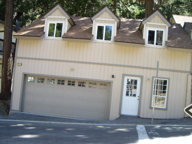 Primary Photo - Top Town Apartments