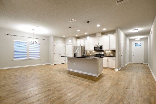 Building Photo - 1062 NW 134th Dr