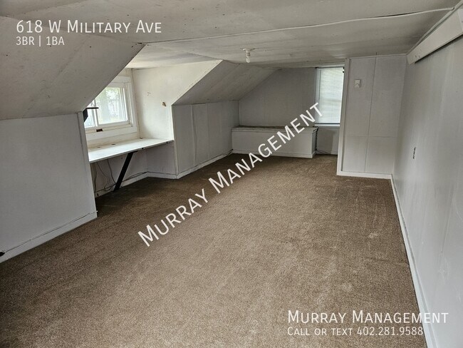 Building Photo - 618 W Military Ave