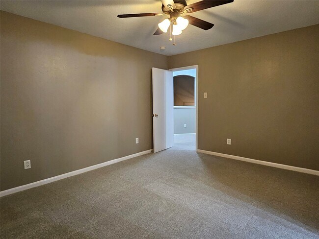 Building Photo - 19411 Ambrosia Falls Dr