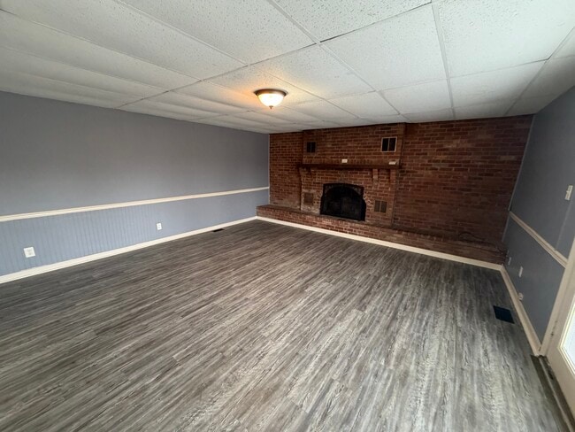 Building Photo - 13450 Hawbuck Rd