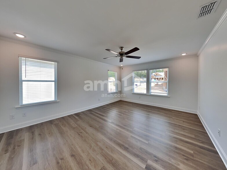 Building Photo - 1344 Soapstone Rd