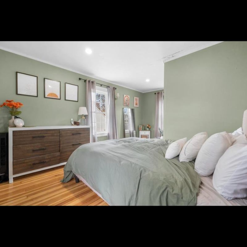 Building Photo - 15 Hackmatack St