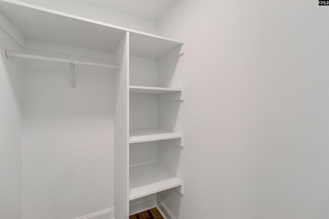 Building Photo - 2327 Willow St