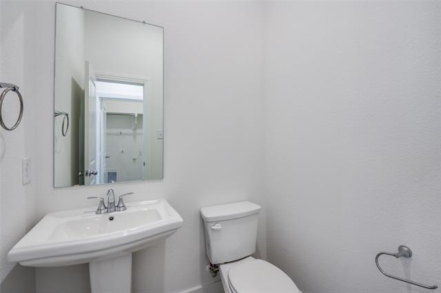 Building Photo - 3707 Queen Rd